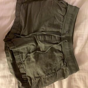 Gap shorts